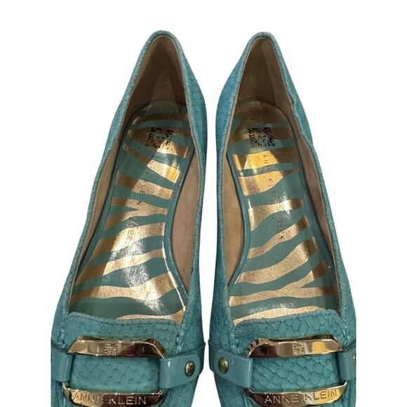 Anne Klein Talin Women’s Sky Blue Suede Leather Flats 5.5 - Picture 6 of 7